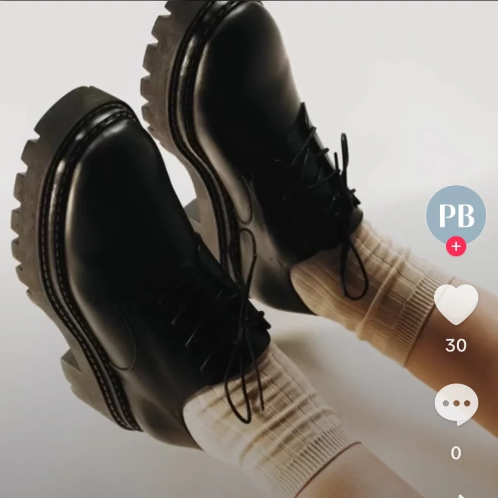 Poppy Barley Black Leather Lace-Up Lug Sole Flats - Picture 10 of 12